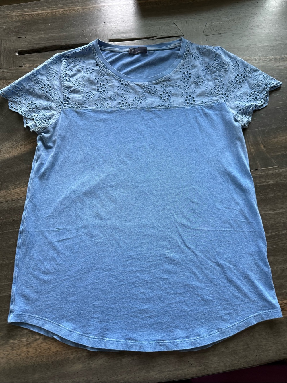 NWOT GAP M Vintage Cotton Eyelet Yoke Tee